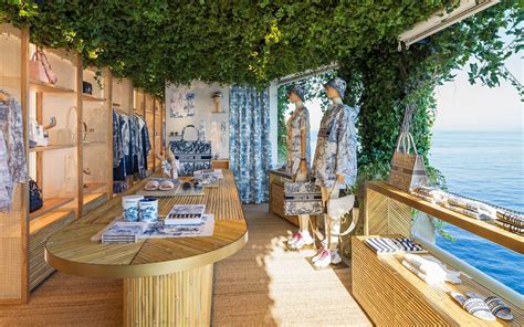 capri luxury shops